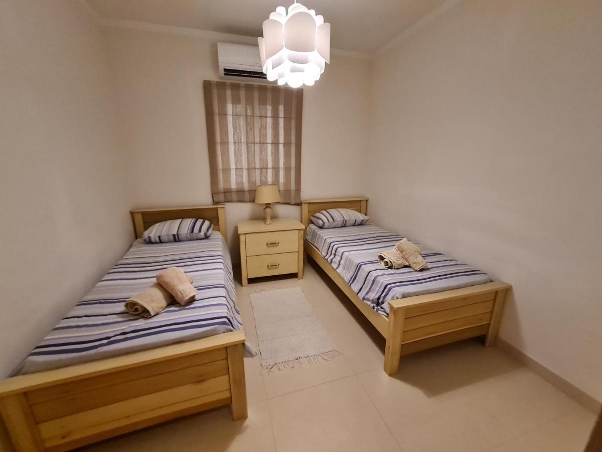 Seabreeze Waterfront Flat Apartman Zebbug  Kültér fotó